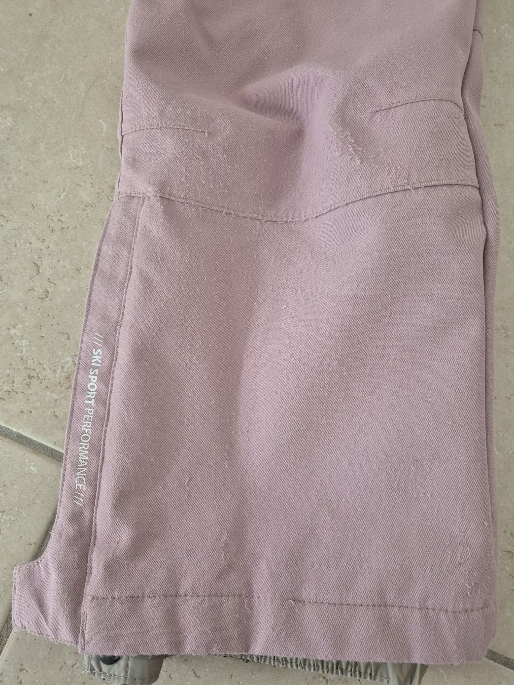 46 Nord Pantaloni: 46 Nord Skihose rosa Grösse 140 – Usato da Adliswil venduto da Stardust11 2