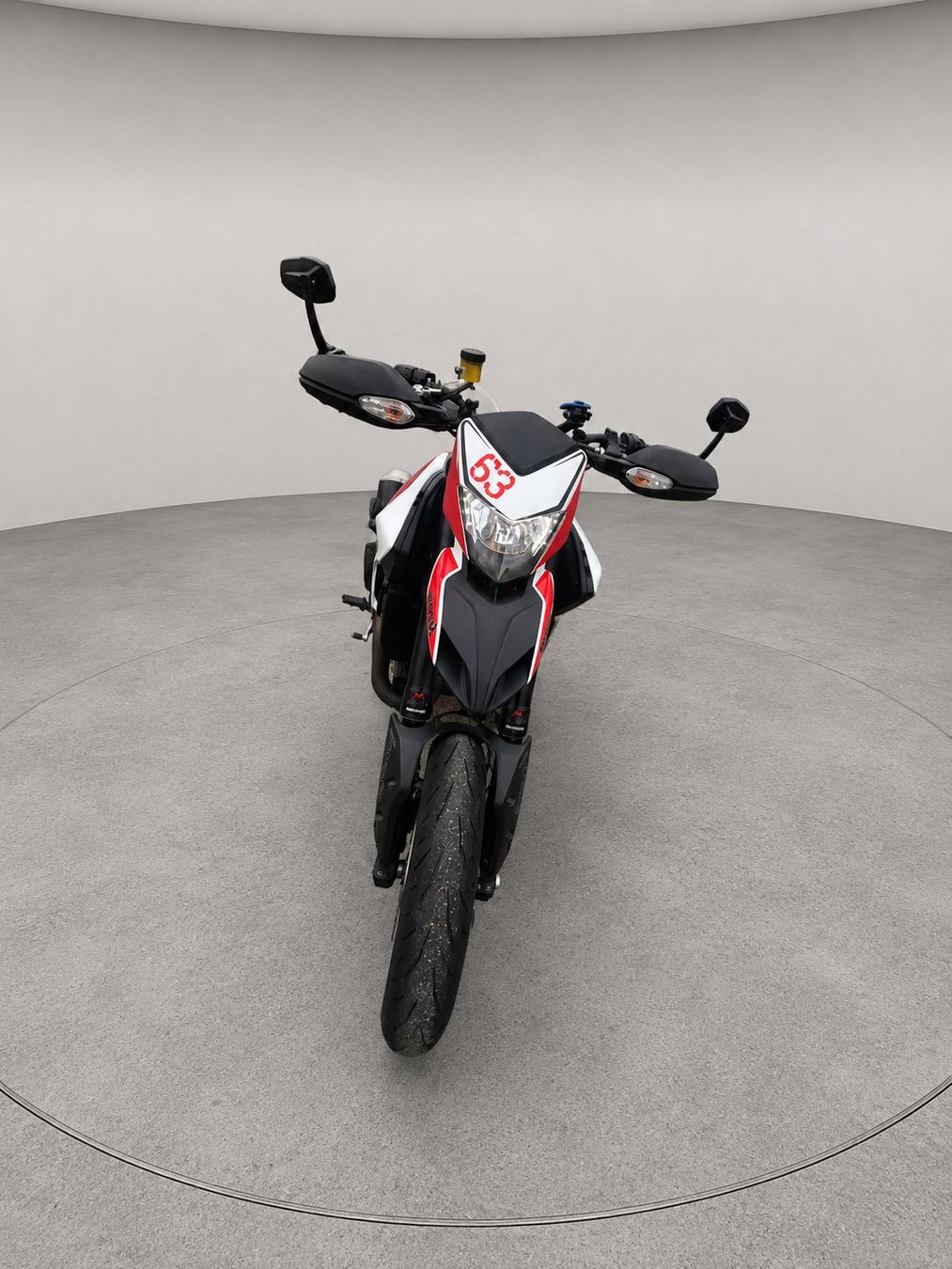 Ducati Strada: Ducati Hypermotard 821 SP | Ab Service & MFK | – Usato da Detligen venduto da Motorradschmiede 4