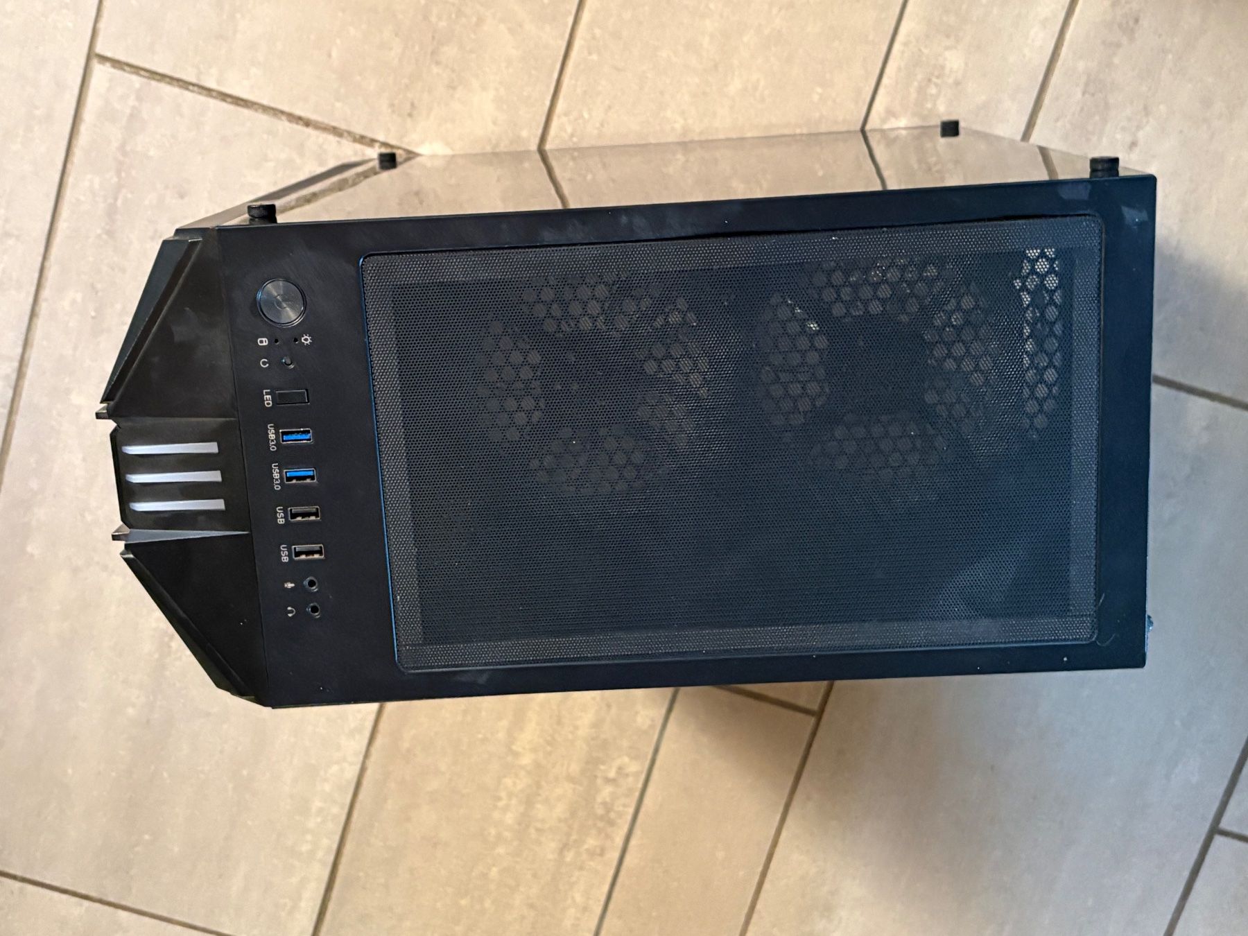PC: PC – Usato da Schönenberg ZH venduto da Shurricane 2