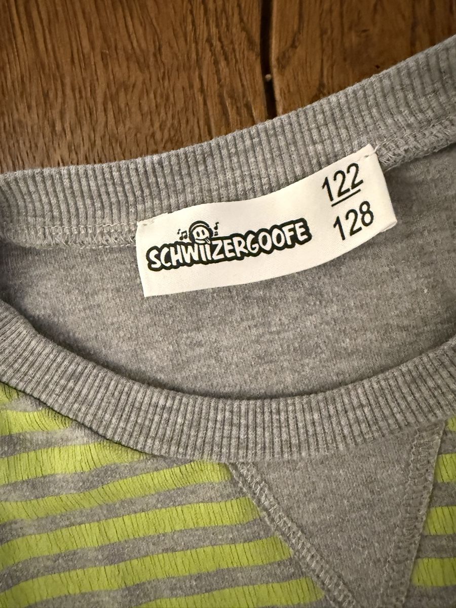 Vestiti & Gonne: Schwiizergoofe Outfit Grösse 122/126 – Usato da Niederscherli venduto da KarinZe 2