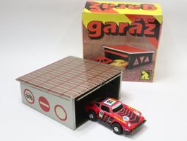 Blech Doppelgarage + Porsche,  Garage unbespielt Tschechien