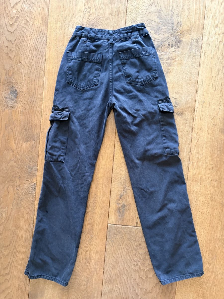 Pull&Bear Pantaloni: Cargo Hosen schwarz Grösse 32 – Usato da Tennwil venduto da nando59 1