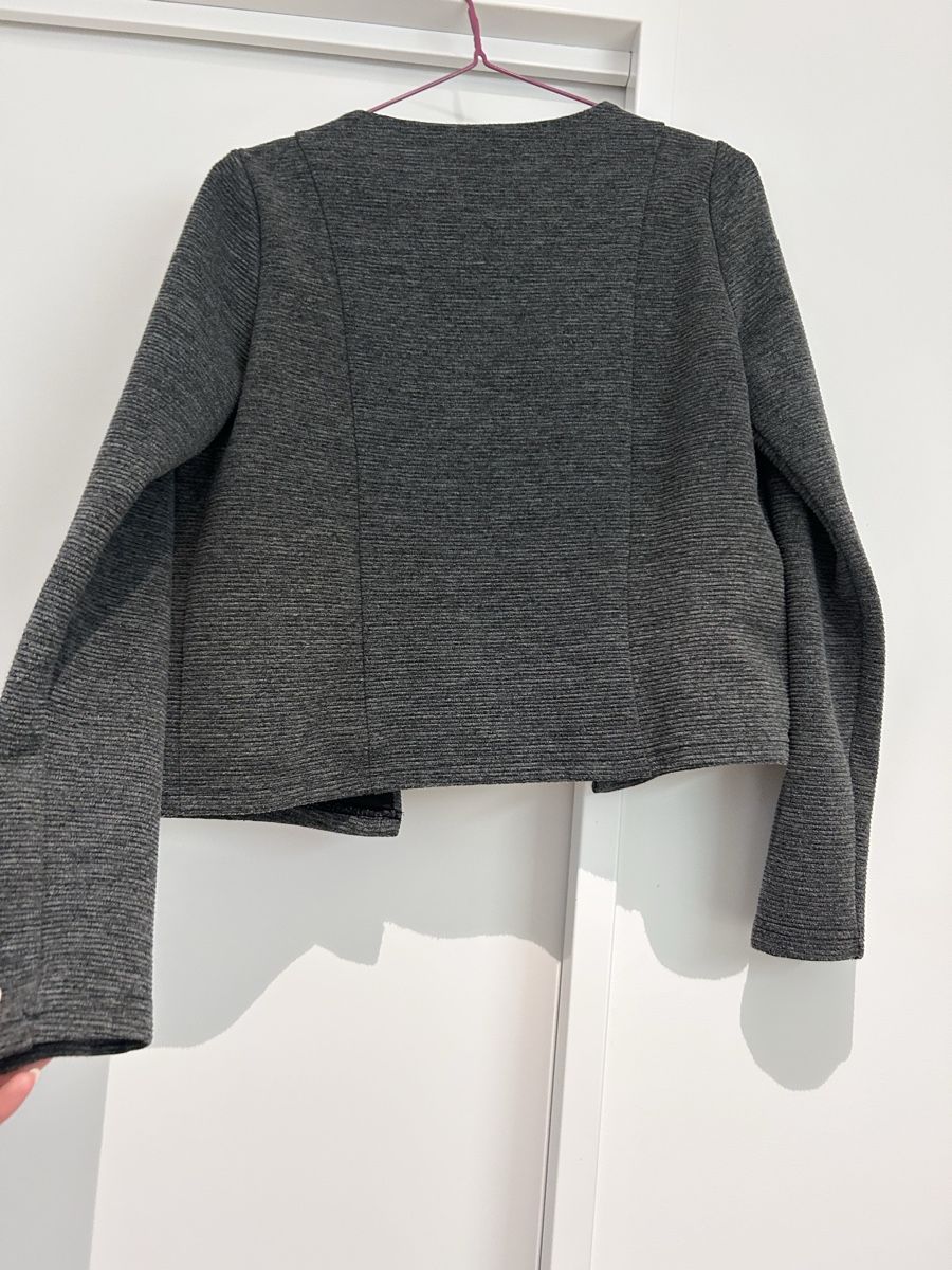 Vero Moda Jacken: Vero Moda Blazer Short Jacket, 🩶Grau XS – Gebraucht aus Sursee von ramona0406 3