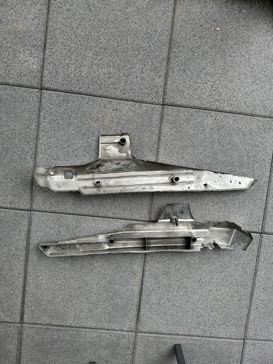 Puch Parti ricambio per ciclomotori: Puch Maxi S - Seitenverkleidung – Usato da Roggwil BE venduto da Mania103 1