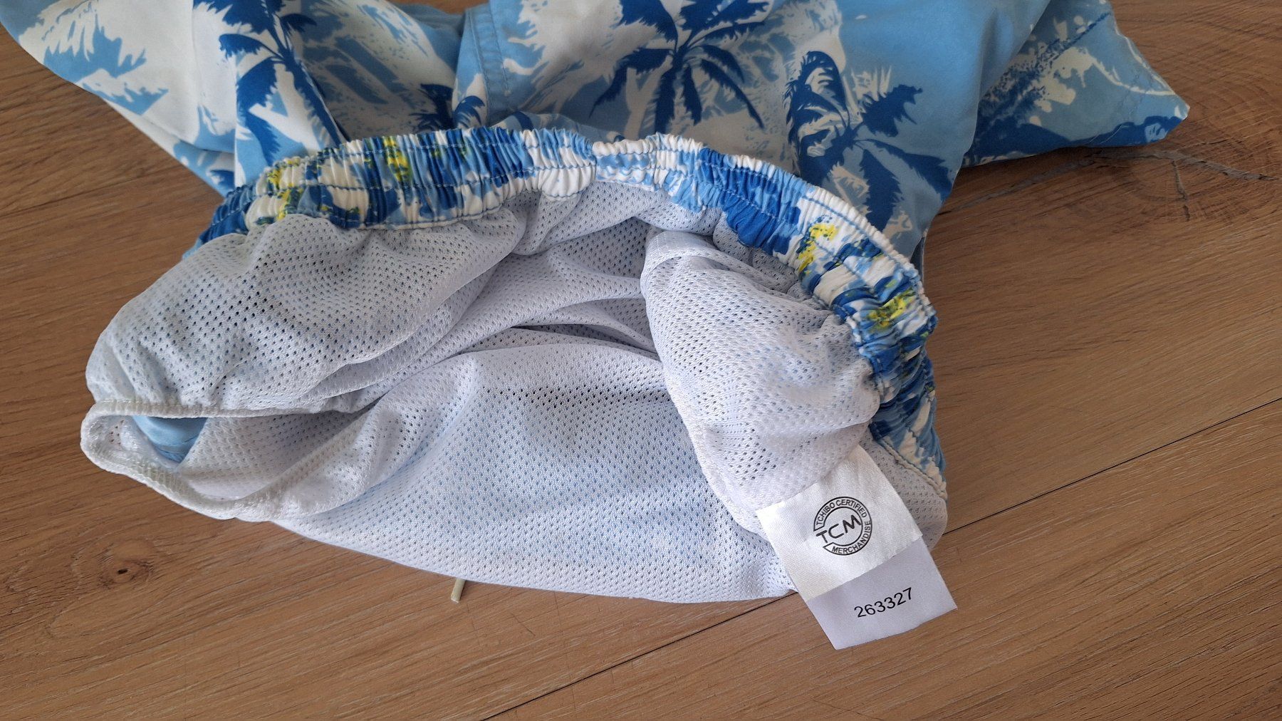 Hosen: Badeshorts TCM Gr. 134/140 – Gebraucht aus Lützelflüh-Goldb von Punktesammler 4