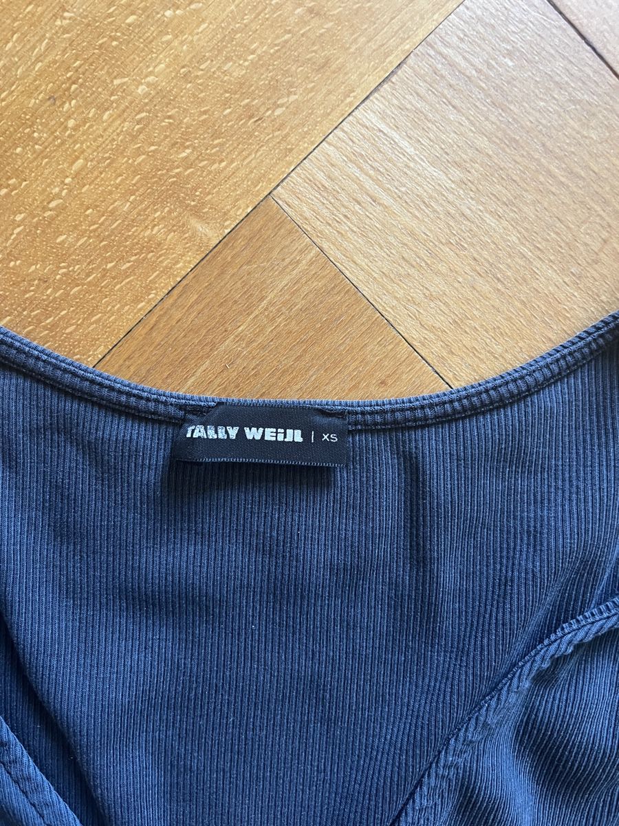 Maglioni & Felpe: Bauchfreies Langarm-Shirt, dunkelblau.  – Usato da Bern venduto da sosophie 3