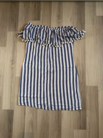 Süsses Sommerkleid gestreift