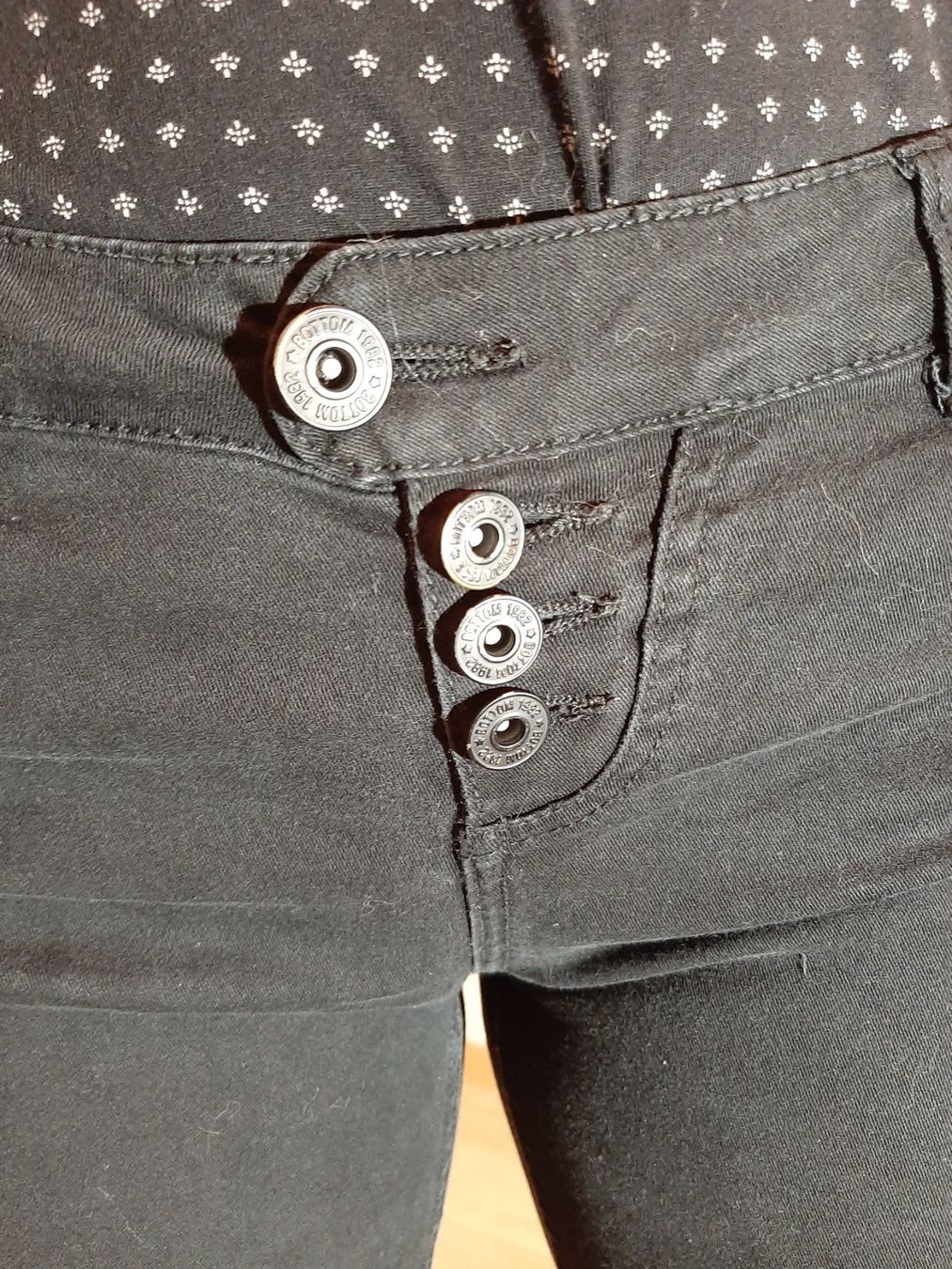 Jeans: Jeans Hose Damenhose Damenjeans – Usato da Wilderswil venduto da SFSw 4