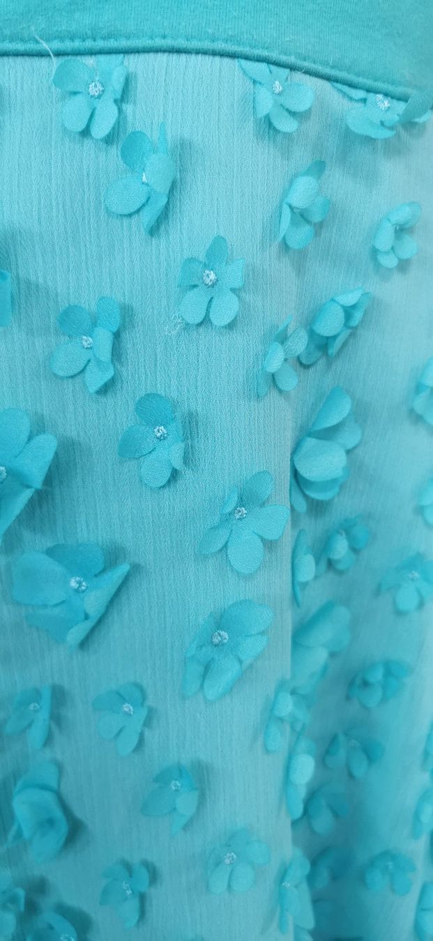 Vestiti & Gonne: Handmade Drehröckli mit Designer Blumenstoff Grösse 104 – Usato da Langendorf venduto da Laedi6 2