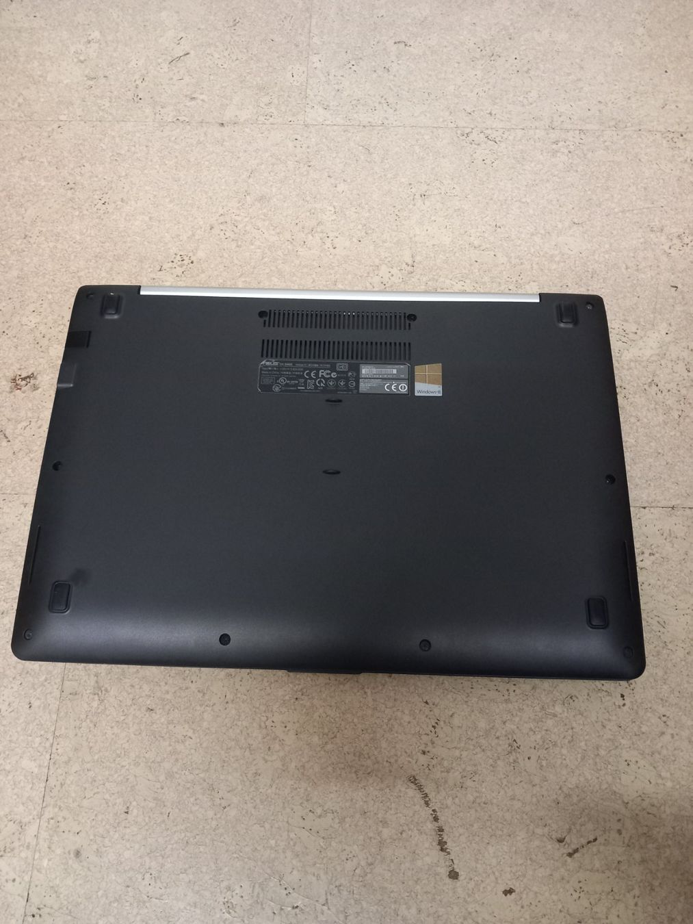 Asus Notebook: ASUS Laptop / Notebook – Usato da Einsiedeln venduto da David.11 2