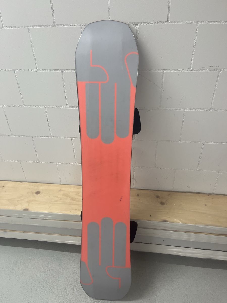 Bataleon Boards: Snowboard Bataleon Evil Twin 151 mit Bindung – D'occasion à schenkon par jer_cy97 2