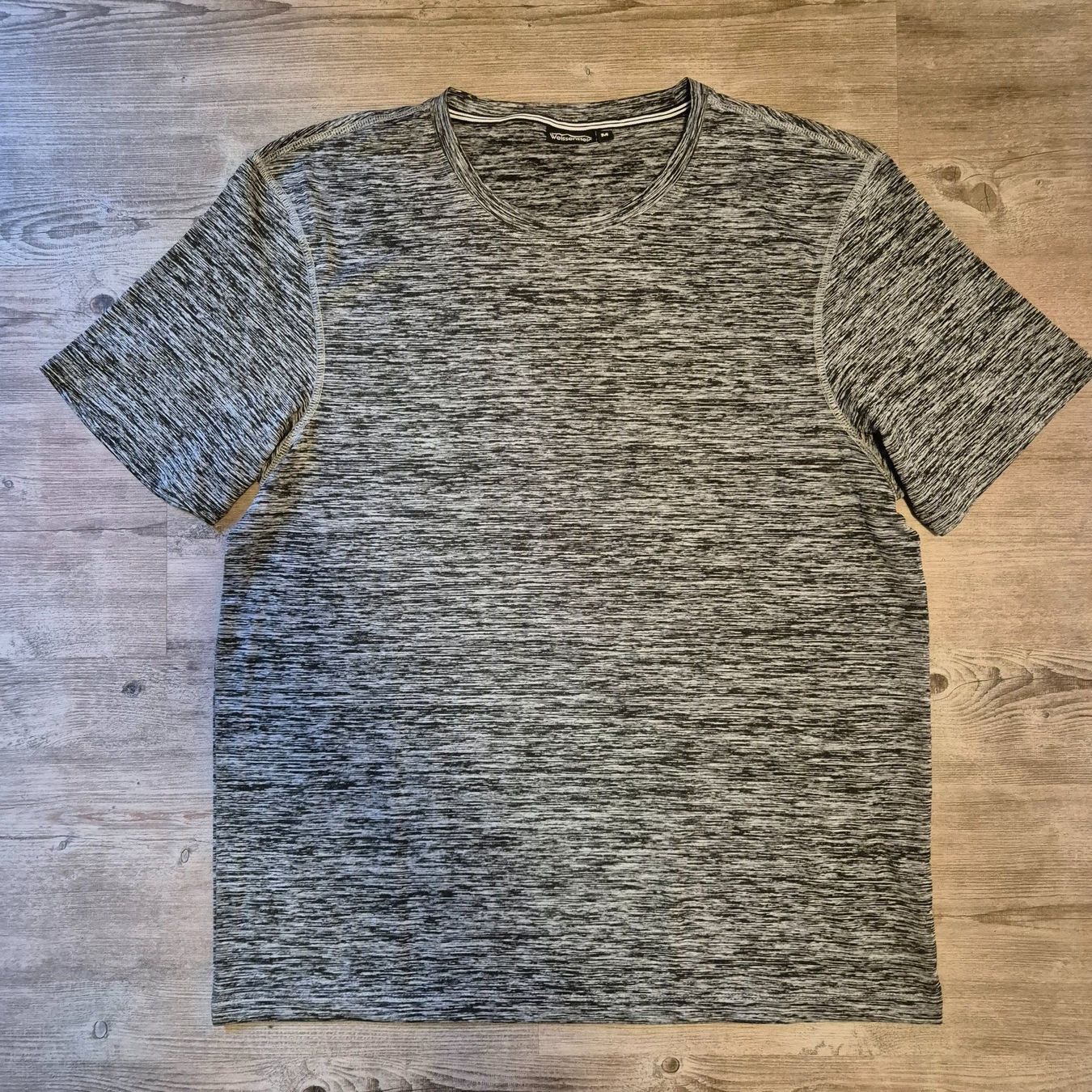 T-shirts: T-shirt – D'occasion à Porrentruy par Nos_petites_affaires