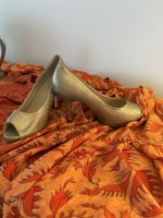 Pumps goldfarben Glitzer Grösse 36 ungetragen