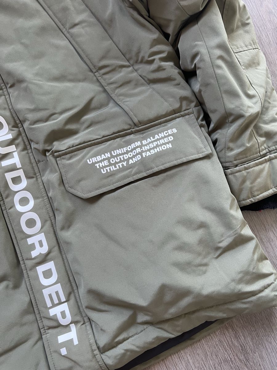 Under Armour Giacche: Under Armour Jacket (M) Ab 1 CHF!!! – Usato da Kastanienbaum venduto da davids_closet 2