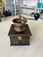 Antike Kaffeemühle Trösser aus Holz