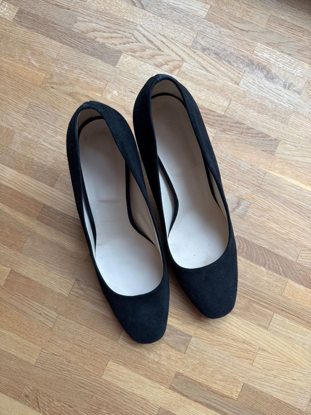 Navyboot Scarpe da donna: Hochwertige Navyboot Pumps schwarz, Grösse 40 – Usato da Aarau venduto da Gulianora 2