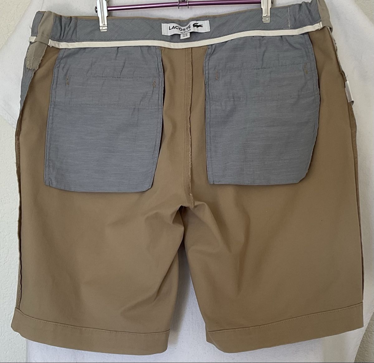 Lacoste Pantaloni: Lacoste short slim fit  beige - FR 46 – Usato da Corseaux venduto da Mililaforet75 3