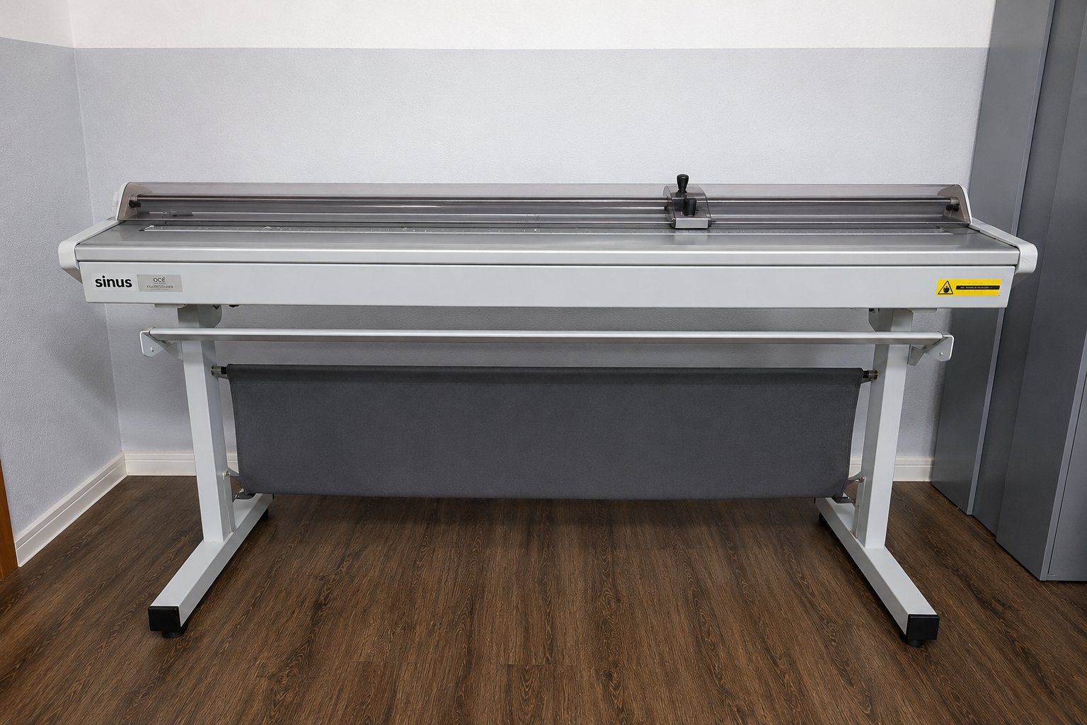 Hewlett Packard Stampanti: Plotter inkl. Faltmaschine und Planschneider – Usato da Bubikon venduto da ff6_p7sj 2