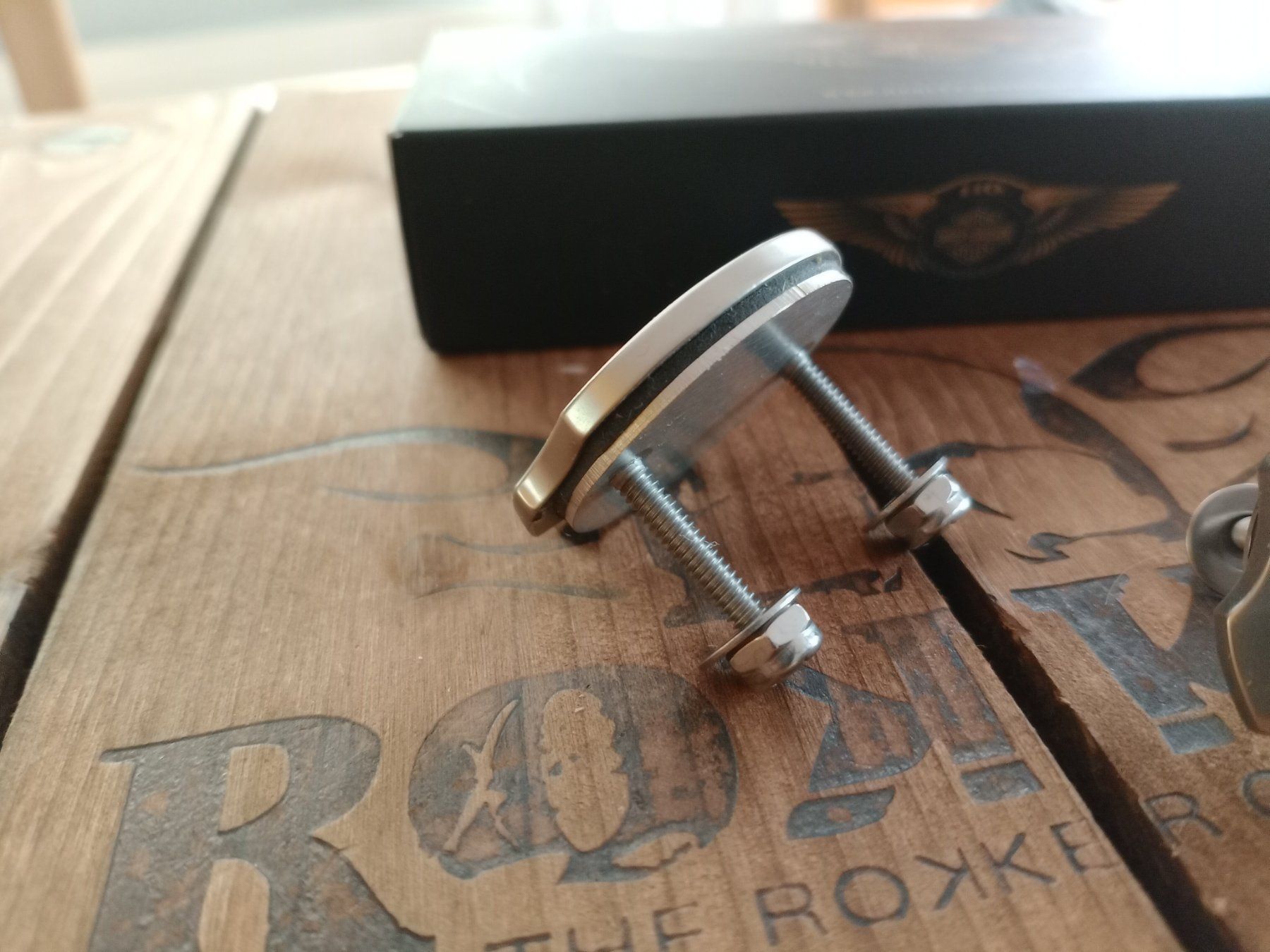 Harley-Davidson Tutti i ricambio per moto: Harley Davidson Skull Schrauben Set- Coole Optik! – Nuovo (secondo la descrizione) da Waldenburg venduto da Wild_Thing_II 1