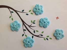 5 Stück Blumen gehäkelt, fleurs crochet, fiori uncinetto 070
