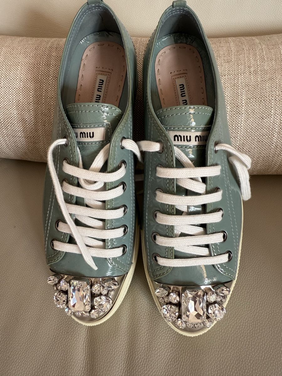 Miu Miu Damenschuhe: MIU MIU Sneakers – Neu und originalverpackt aus Zollikon von sba_5tf2