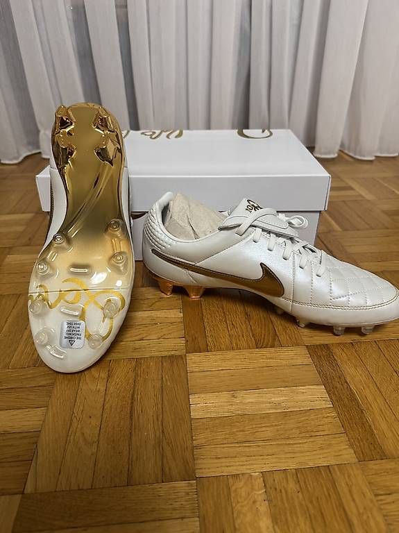 Herrenschuhe: Nike Tiempo R10 SE  – Gebraucht aus Zürich von arm_p528 1