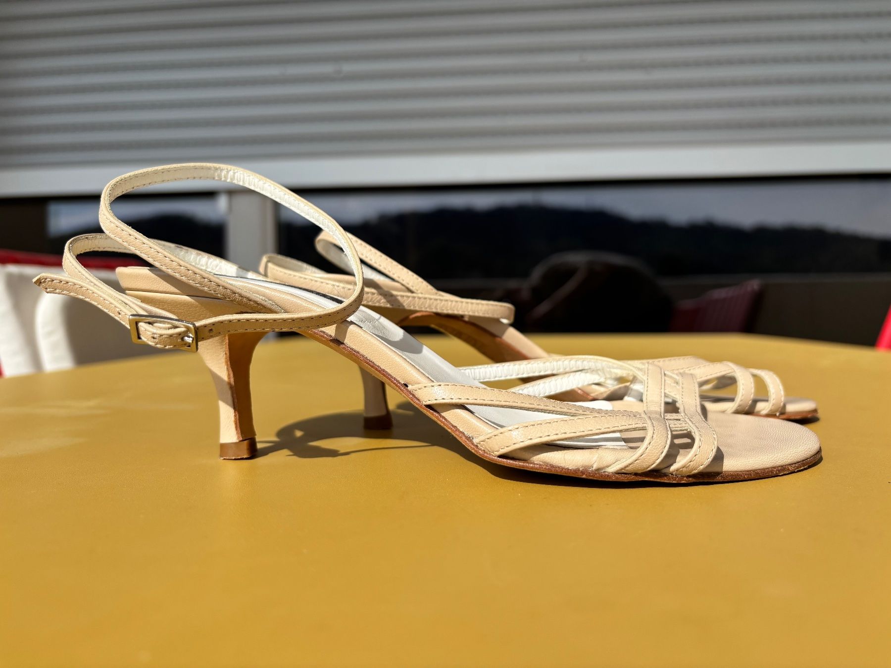 Navyboot Scarpe da donna: NAVYBOOT nudefarbene Riemchensandalen Gr. 36 – Usato da Zürich venduto da missmodernage 2