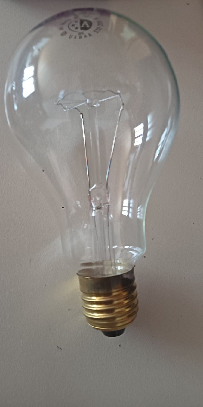Lampen: 150Watt Glühbirne NOS. – Gebraucht aus Mittelhäusern von Steigerer3 3