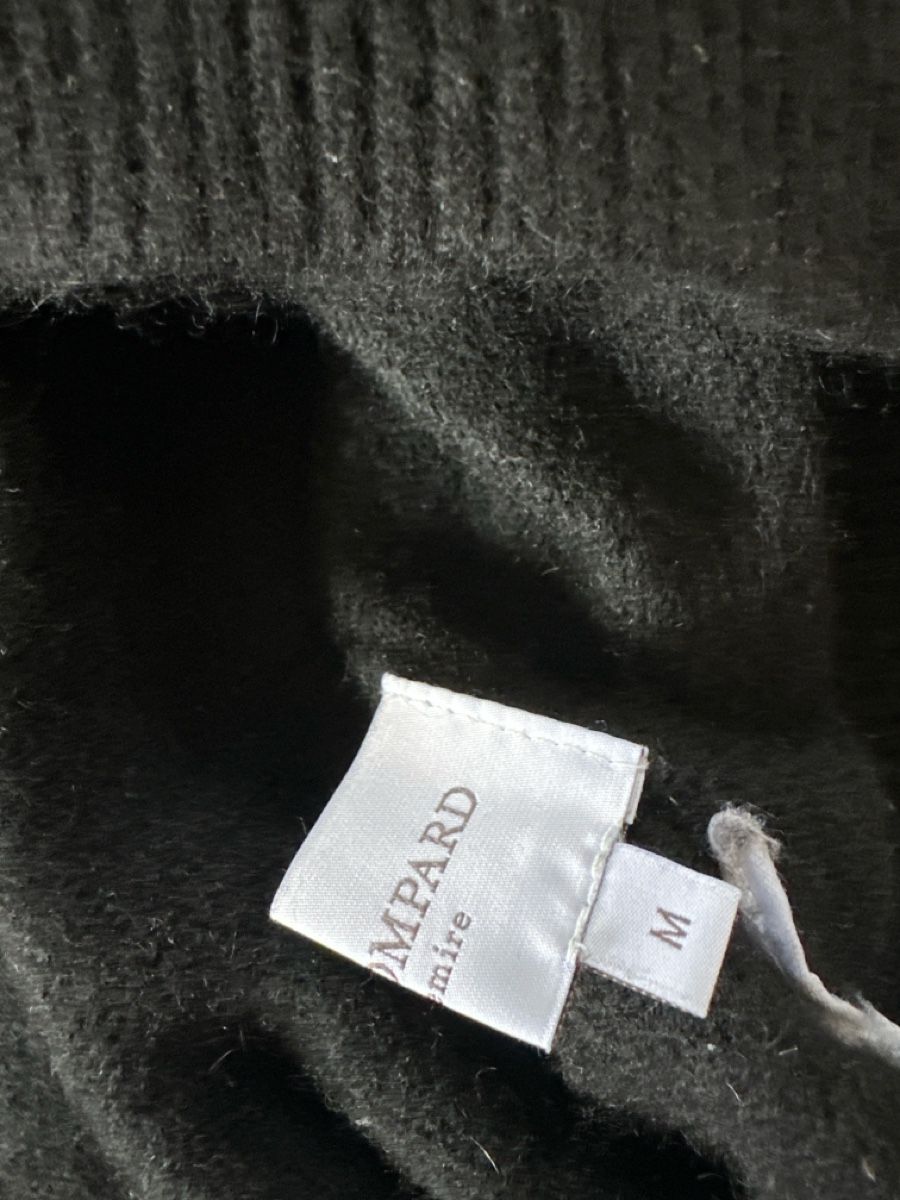 Pulls & Sweat-shirts: Pull bompard M – D'occasion à Muraz (Collombey) par jaoo21 2