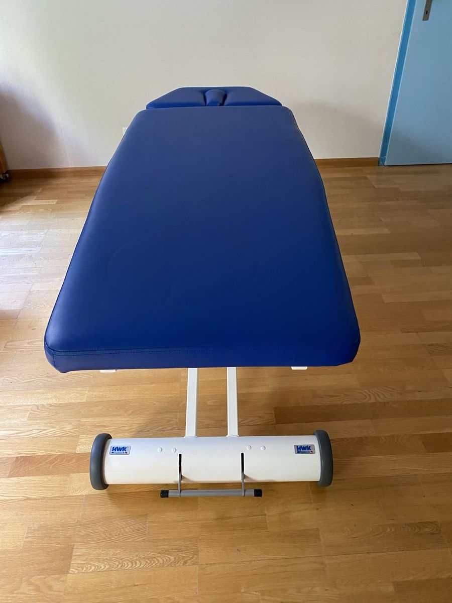 Sedie a sdraio: Behandlungsliege hydraulisch höhenverstellbar – Usato da Basel venduto da Ruvmar 4