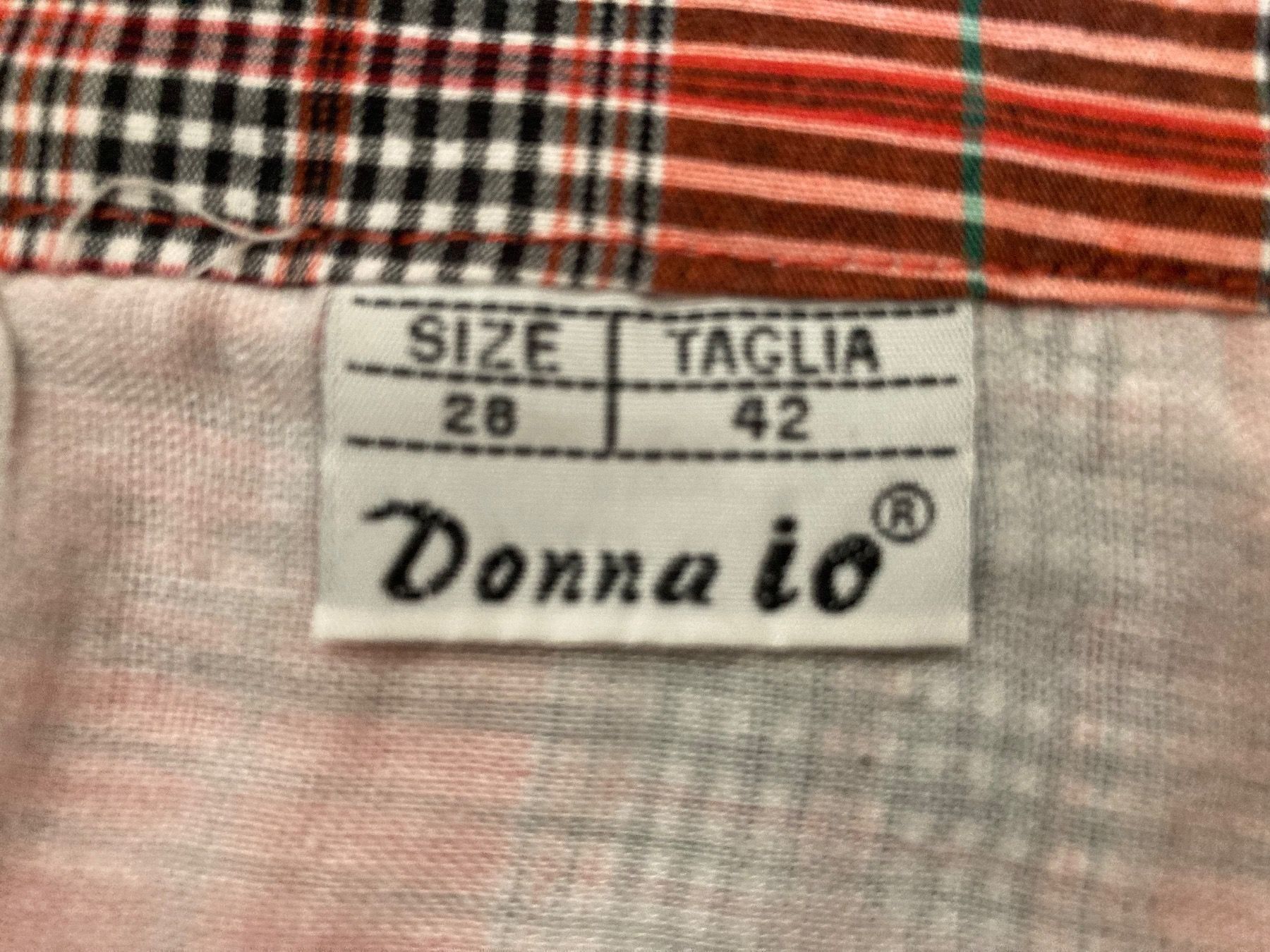 Pantaloni: Shorts – Usato da Leuk-Stadt venduto da nadlerhu 3