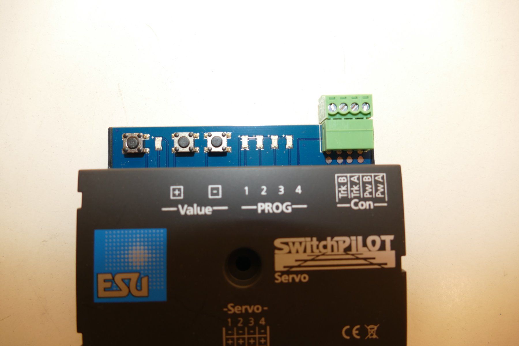 Esu Modelleisenbahnen: ESU: Switch Pilot Servo V2.0. – Gebraucht aus Niederhasli von rail-duerst 2