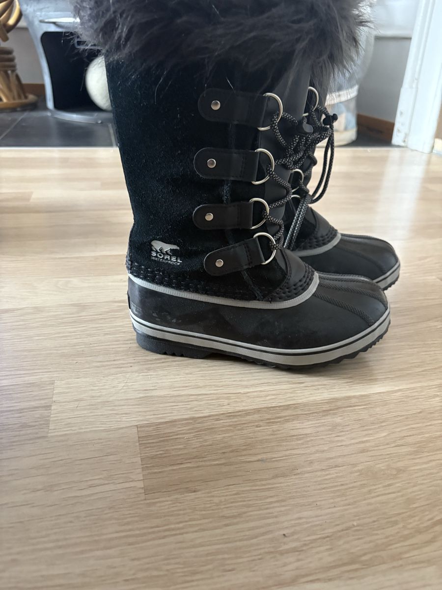 Scarpe per ragazzi: Bottes hivers Sorel  – Nuovo (secondo la descrizione) da La Chaux-de-Fonds venduto da tuoro25 4