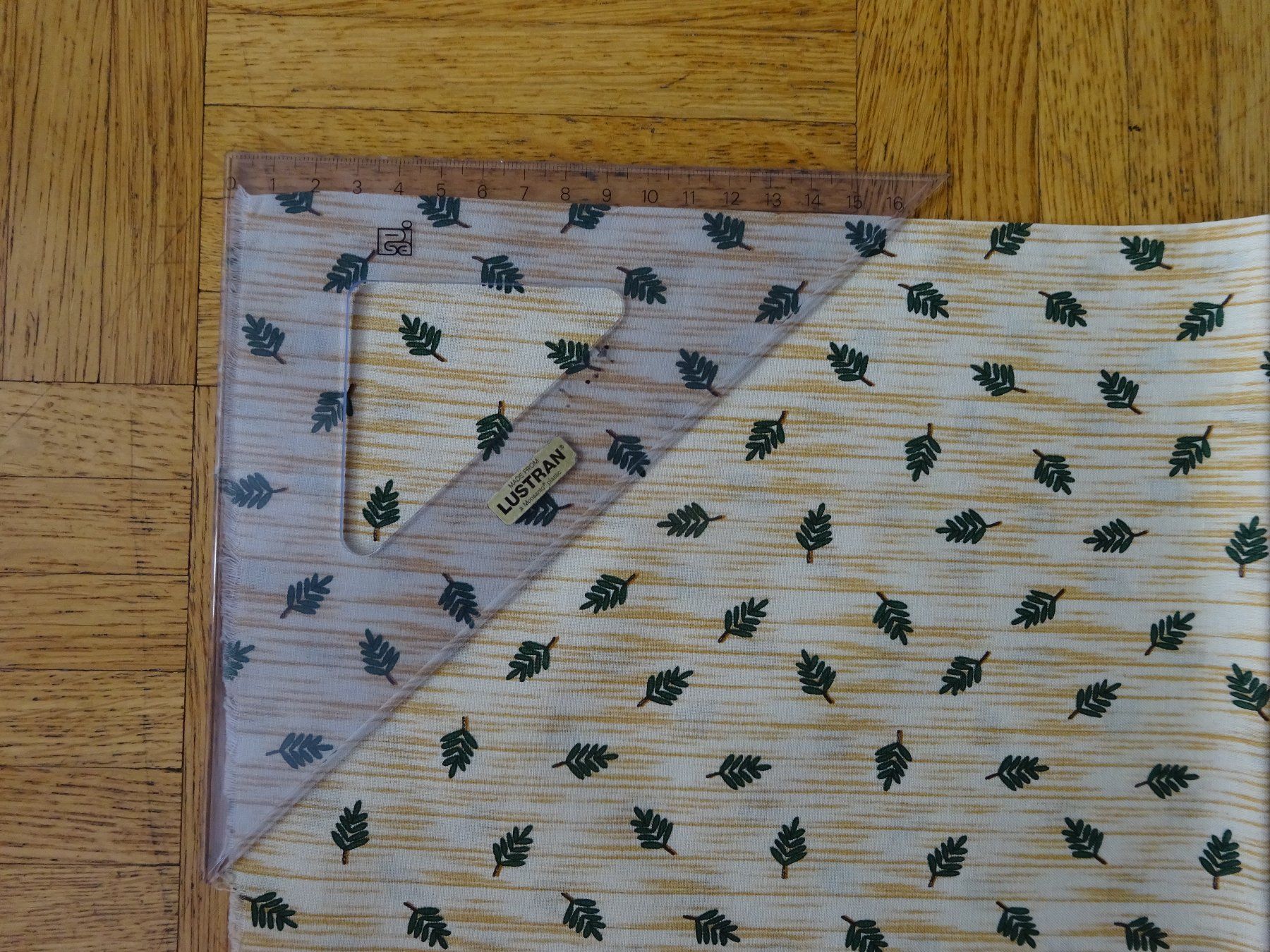 Tessuti: Baumwollstoff für Patchwork 90 x 106cm – Nuovo (secondo la descrizione) da Bern venduto da Hero2.0 2