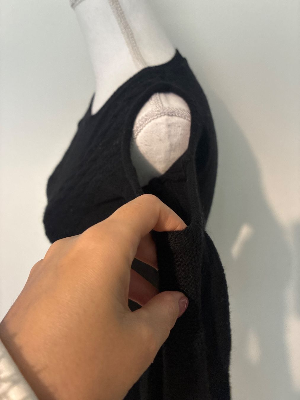 Guess Maglioni & Felpe: Pullover XS Guess – Usato da Küssnacht am Rigi venduto da Anacerna 1