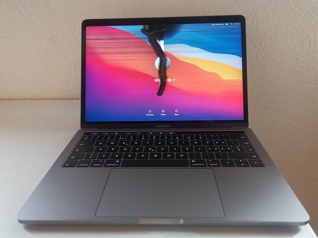Apple Notebook: Macbook pro pour réparation A1706 Emc 3071 – Difettoso da Poliez-le-Grand venduto da Lea_2wl5