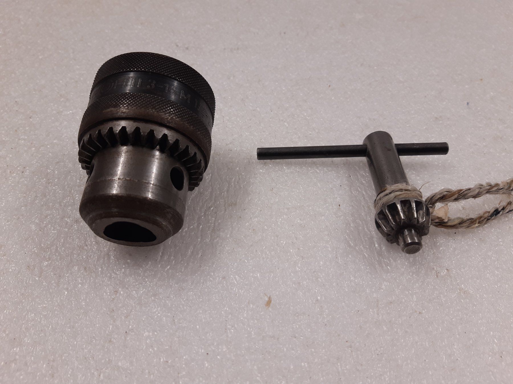 Trapani: Bohrfutter mit Schlüssel – Usato da Trubschachen venduto da Caddy8