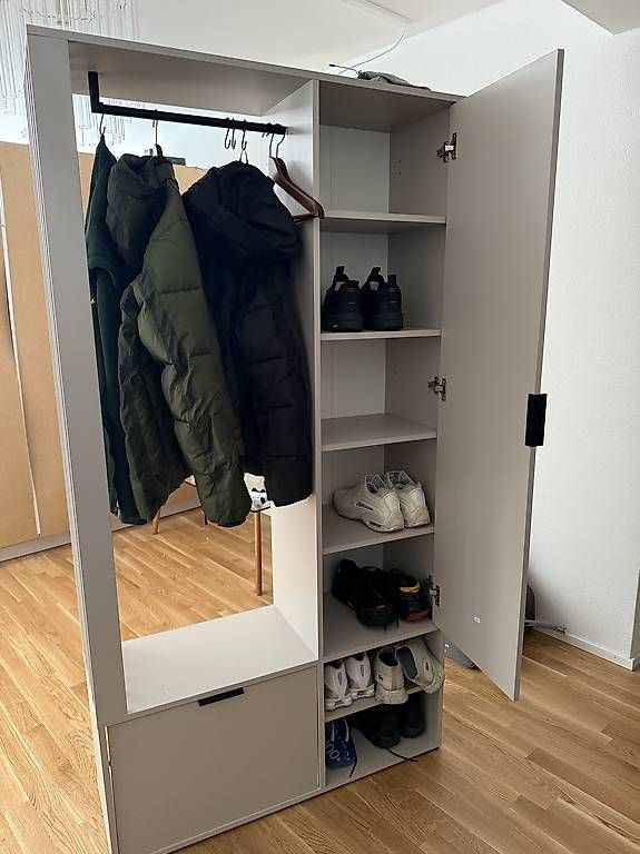 Porte manteau: Garderobe – D'occasion à Therwil par ds7_tl2m 2