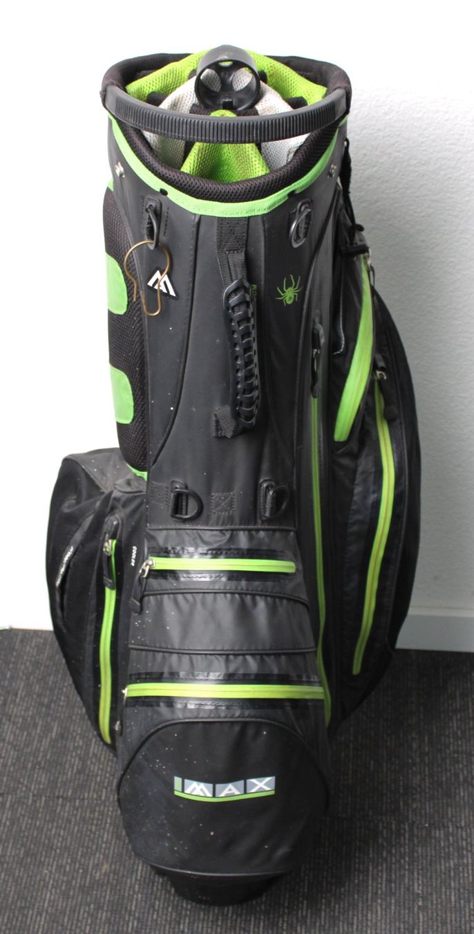 Taschen: MAX Golftasche mit Zubehör – Gebraucht aus Volketswil von brockipfannenstil 2