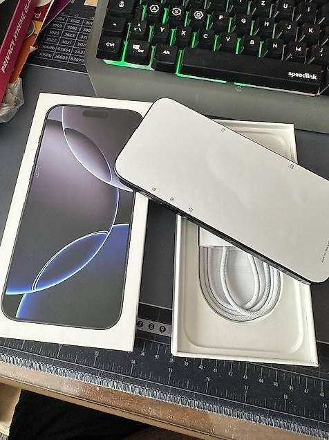 Handys / Smartphones: Iphone 16 Pro Max 1 TB NEU ! – Neu und originalverpackt aus Schöftland von Stella 3