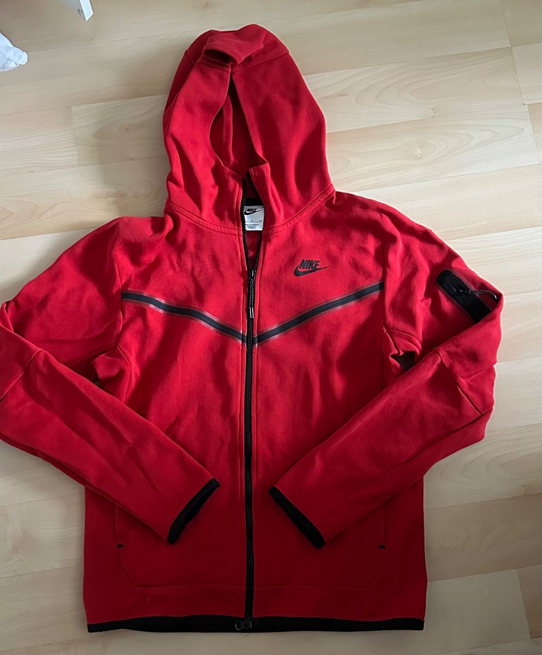 Giacche: Jäckli Nike Gr. S – Usato da Schmitten FR venduto da einhorn123