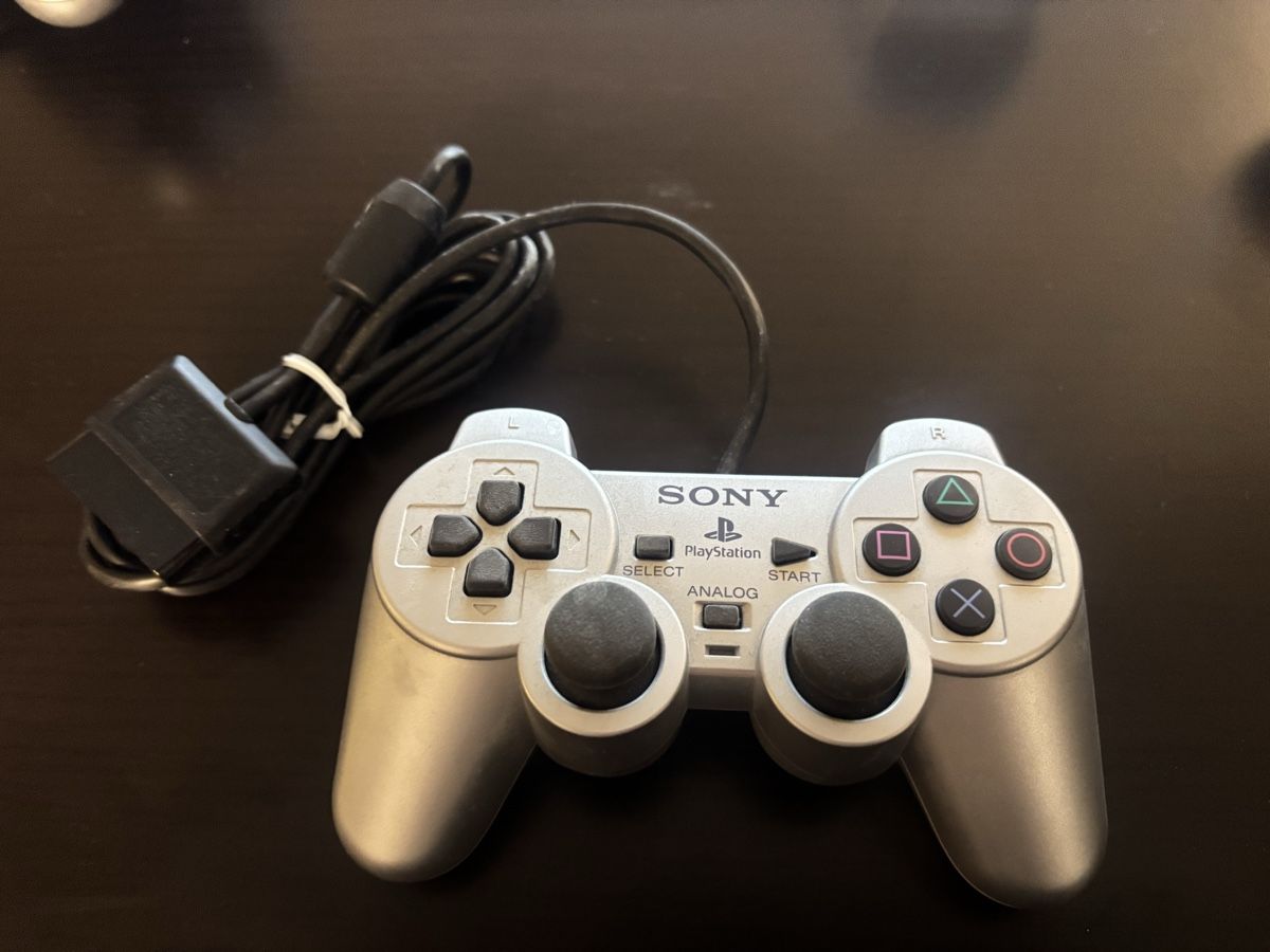 Sony Controller: Original PlayStation 2 Controller Silbern  – Usato da Bern venduto da Midgard1982