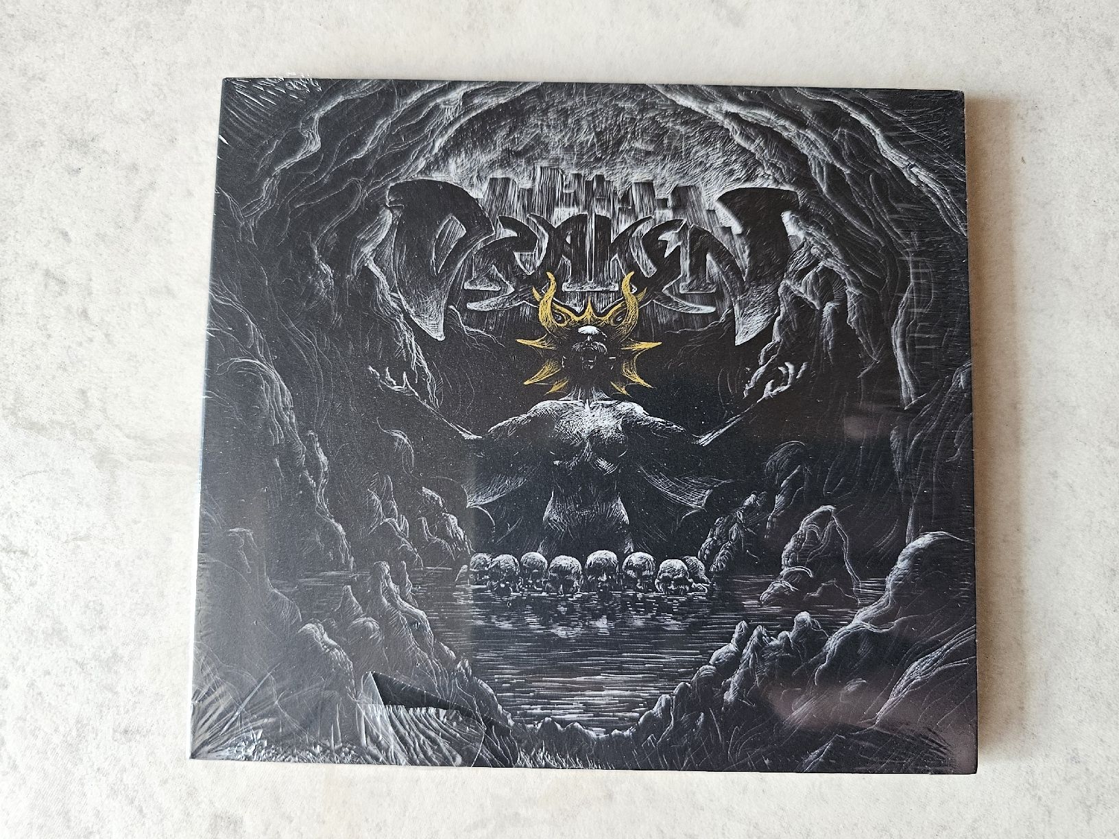 CD: Draken  -  Draken  /  Fabrikneu – Nuovo e nell'imballaggio originale da Schneisingen venduto da backstore24