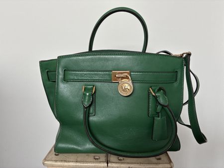 Michael Kors Tasche in Grün (Hamilton - glaube ich)