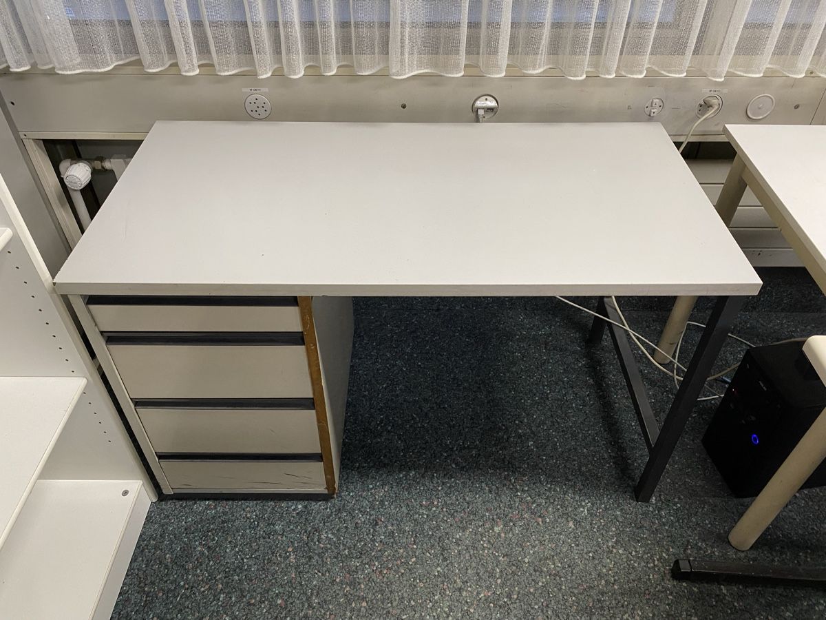Scrivanie: Schreibtisch  – Usato da Hägglingen venduto da Karin0802 1