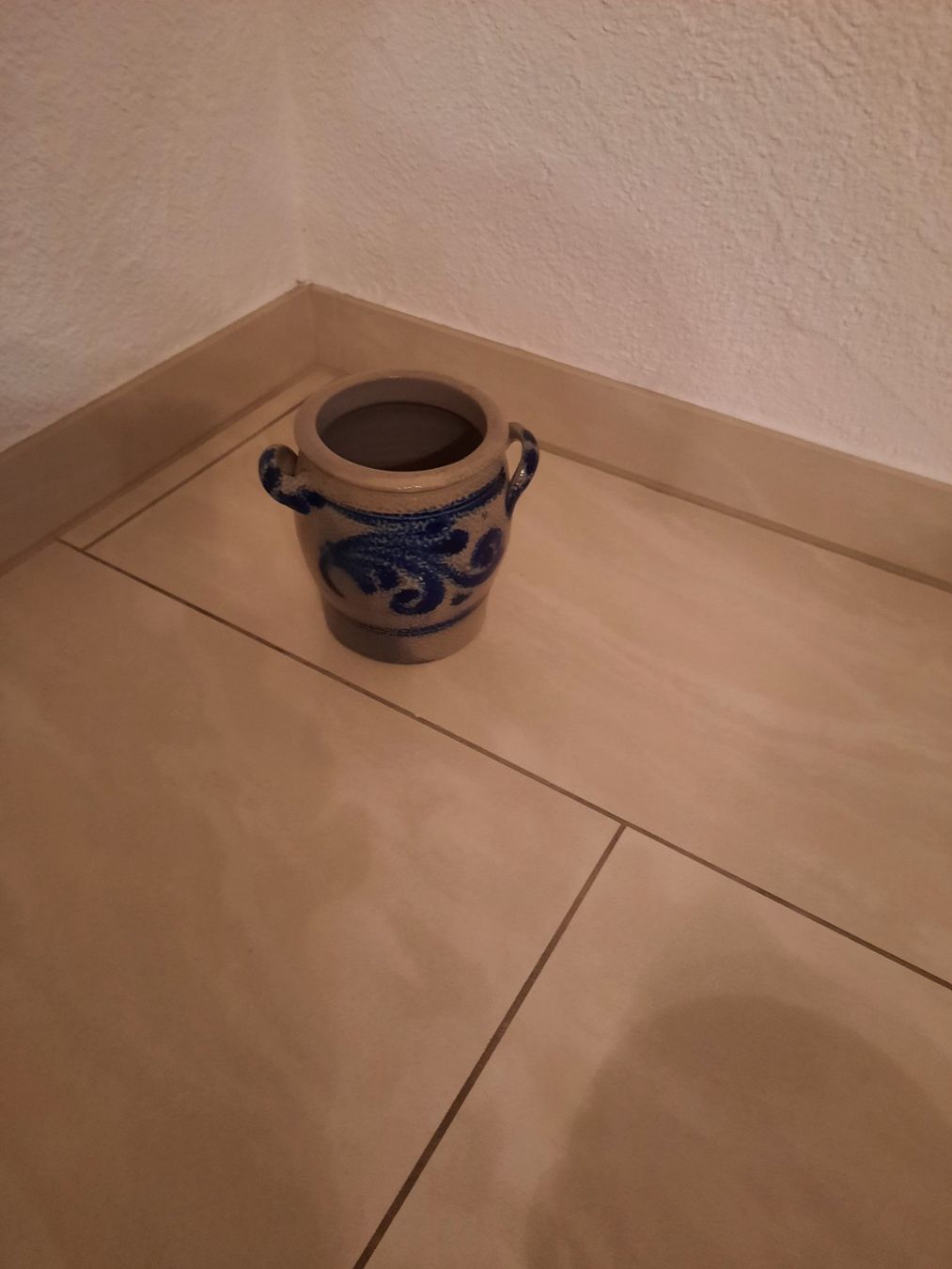 Vasi per fiori: Rustikale Töpfe, 4er Set, Steingut, Vintage – Usato da Ibach venduto da urs_sl5h 4