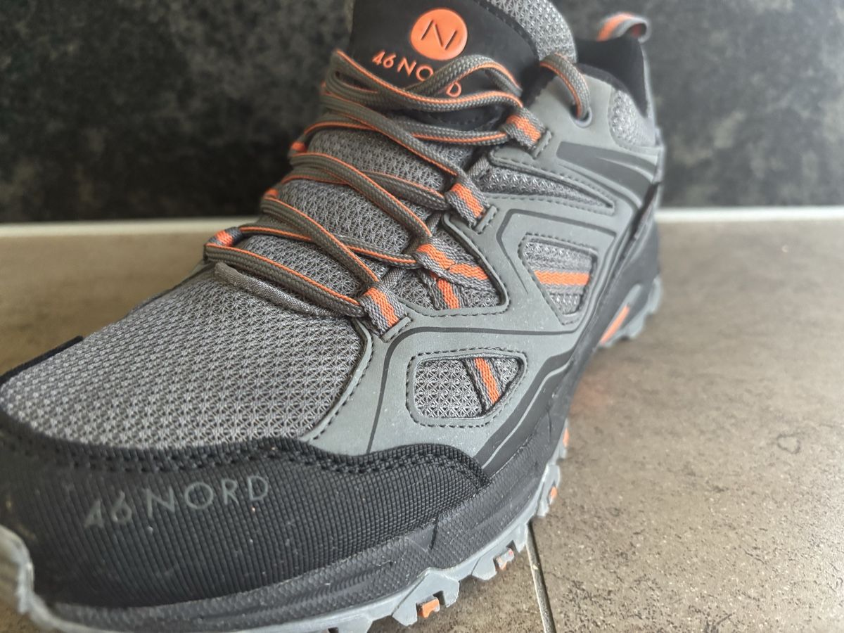 46 Nord Scarpe da uomo: 46 NORD  chaussures de trekking – Usato da Corpataux venduto da seniz 3