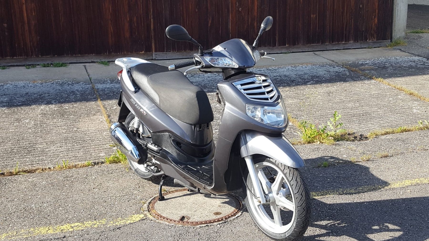 Scooter: Sym Hd 200 – Usato da Otelfingen venduto da levignio 3