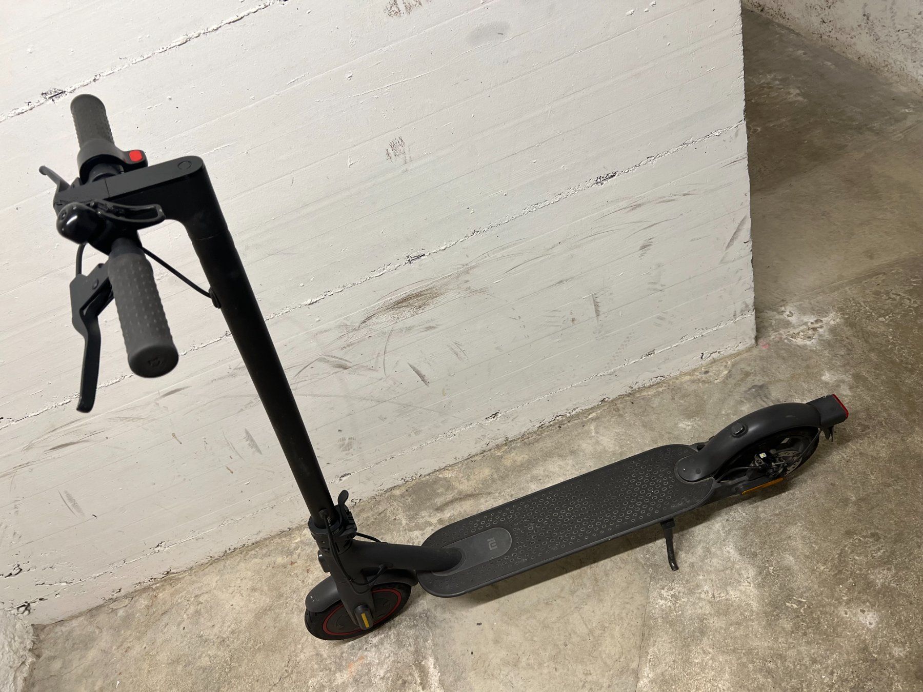 Xiaomi Kickboard: MI Electric scooter pro 2 – Usato da St.Gallen venduto da yutha5 1
