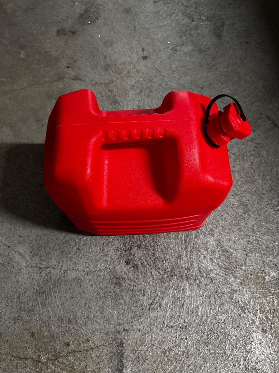 Taniche per benzina: Bidon essence rouge 20 litres  – Nuovo (secondo la descrizione) da Bellevue venduto da Doliveirajo7 1
